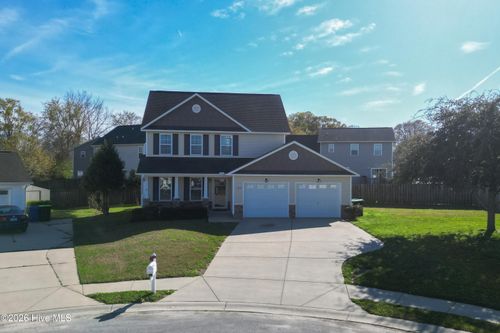 102 Gadson Ct, Richlands, NC, 28574-8454 | Card Image