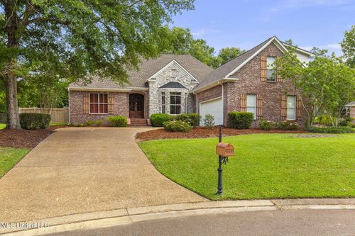 124 Fox Hollow Bnd, Brandon, MS, 39047-9051 | Card Image