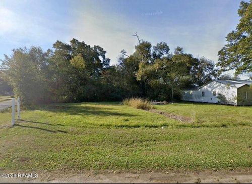 1018 E Main St, Ville Platte, LA, 70586-5611 | Card Image