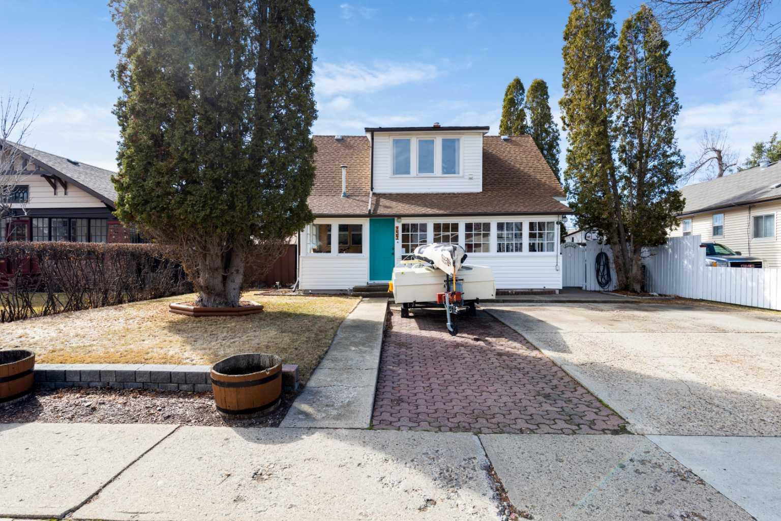 157 7 Street Se, For Sale in Medicine Hat Zoocasa