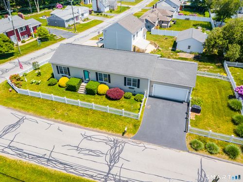 4 Sunrise Ave, Niantic, CT, 06357-3417 | Card Image