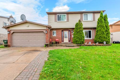 36831 Kyro Ct, Sterling Heights, MI, 48310-4600 | Card Image