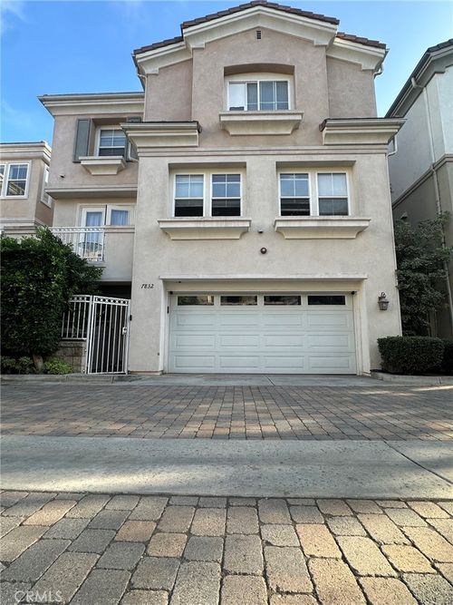 7832 Daisy Cir, Huntington Beach, CA, 92648-8606 | Card Image