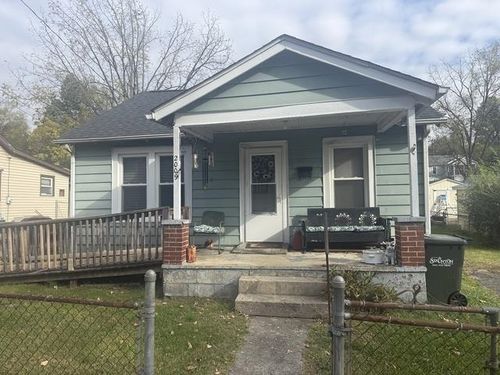 2009 First St, Staunton, VA, 24401 | Card Image