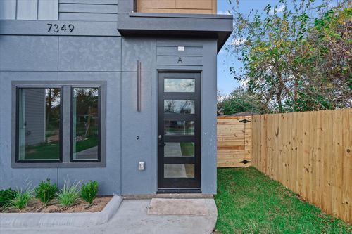 b-7349 Sandle St, Houston, TX, 77088-7734 | Card Image