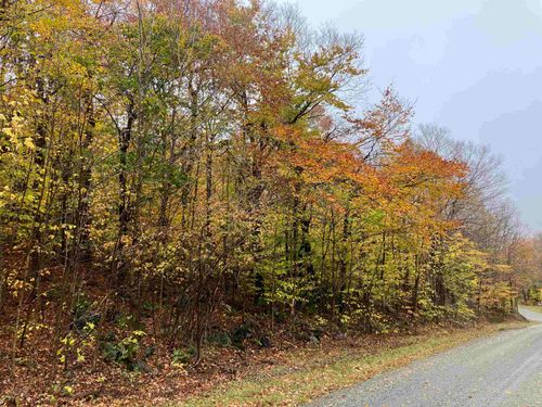 566 Upper Dam Rd, Wilmington, VT, 05363 | Card Image