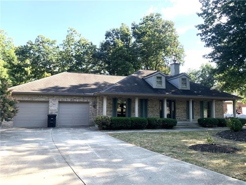 49 Beyers Lake Est, Pana, IL, 62557-9714 | Card Image