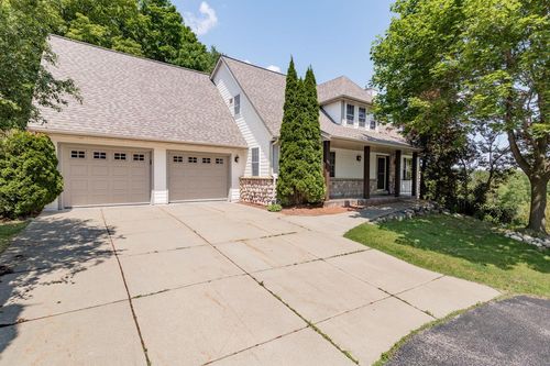 501 Drumlin Cove, Slinger, WI, 53086 | Card Image