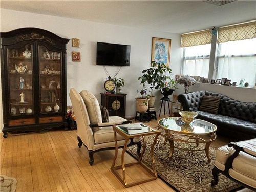 apt-16-60 Kensico Rd, Thornwood, NY, 10594-1142 | Card Image