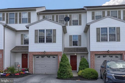 2124 Autumn Ct, LEBANON, PA, 17042-4608 | Card Image