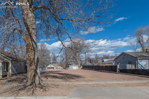 847 Ussie Ave, Canon City, CO, 81212-4945 | Card Image