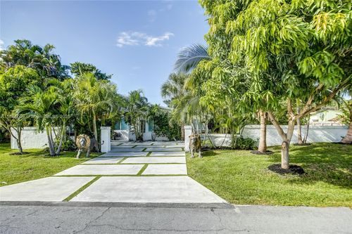 2601 Ne 11th Ct, Fort Lauderdale, FL, 33304-4505 | Card Image