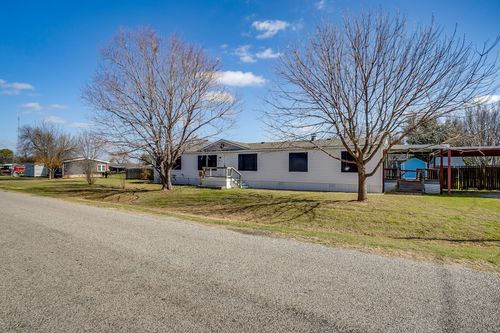 646 Whisperview Cir, Granbury, TX, 76049-5927 | Card Image