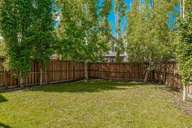 102 Marquis Grove Se, House other with 4 bedrooms, 4 bathrooms and 4 parking in Calgary AB | Image 37