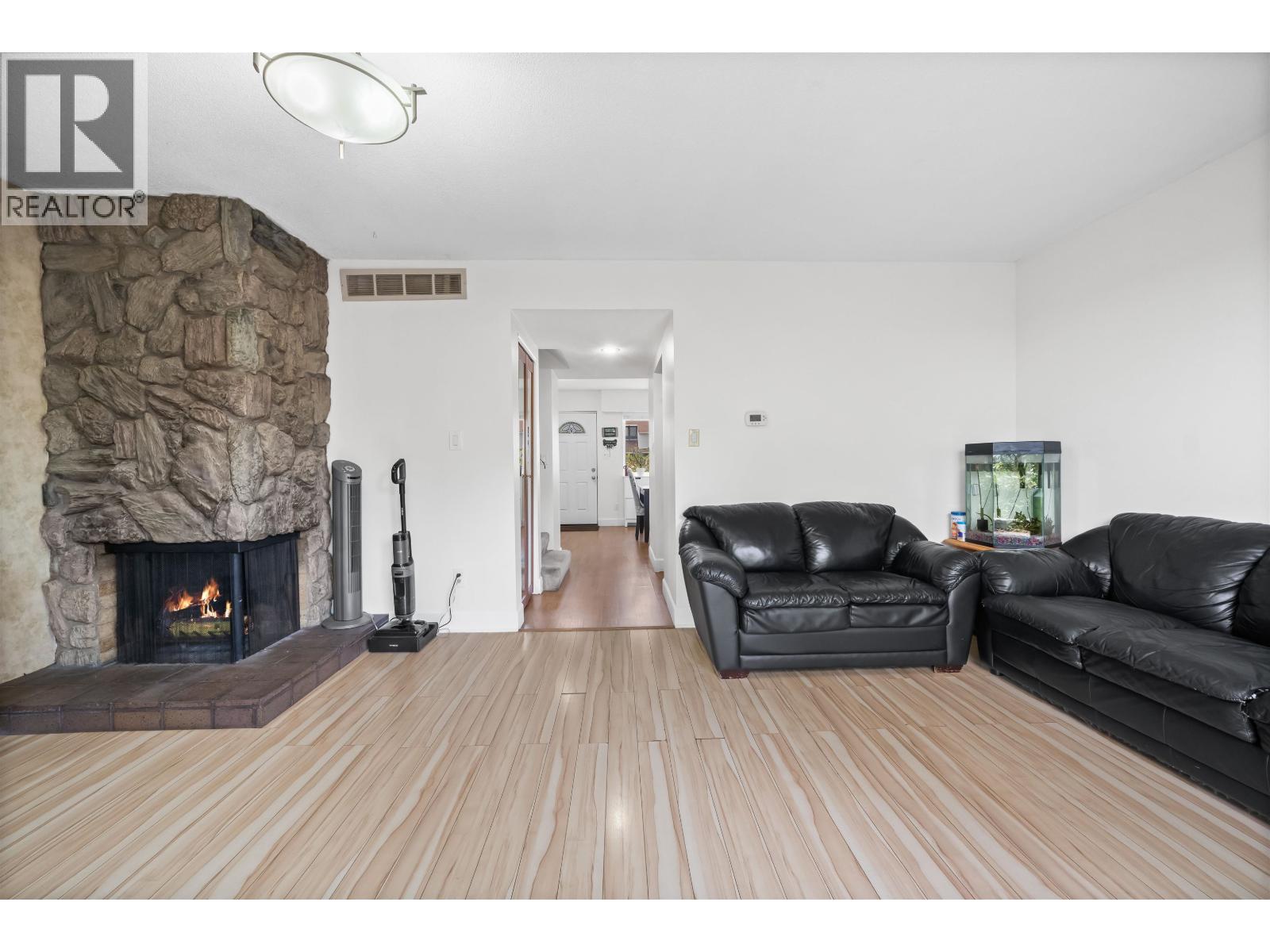 Residential in Richmond 3