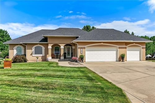 1401 Ann Cir, Excelsior Springs, MO, 64024-9720 | Card Image