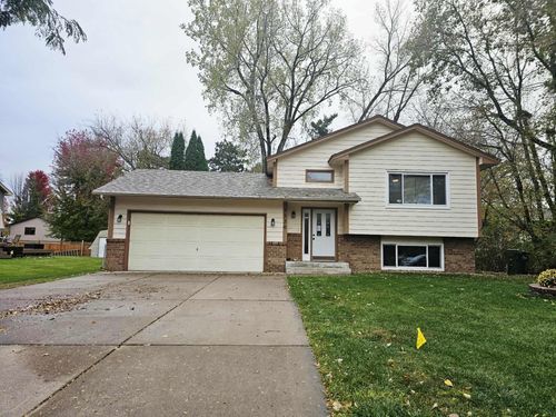 2536 131st Ave Nw, Coon Rapids, MN, 55448-1217 | Card Image