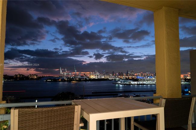 APT-1012 - 90 Alton Rd, Condo with 2 bedrooms, 2 bathrooms and null parking in Miami Beach FL | Image 29