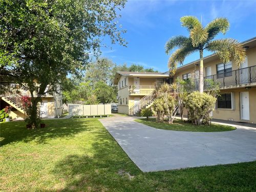 u-4450 Ludlam Rd, Miami, FL, 33155 | Card Image