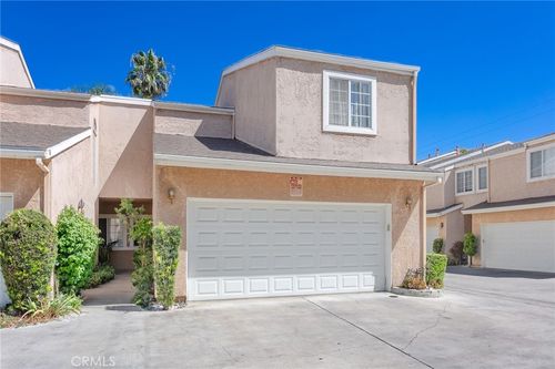 17-19928 Chase St, Winnetka, CA, 91306-1410 | Card Image