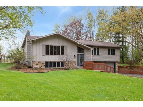 365 Casperson Dr, Hudson, WI, 54016-7421 | Card Image