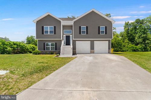 89 Briarcrest Cir, Martinsburg, WV, 25405-7001 | Card Image