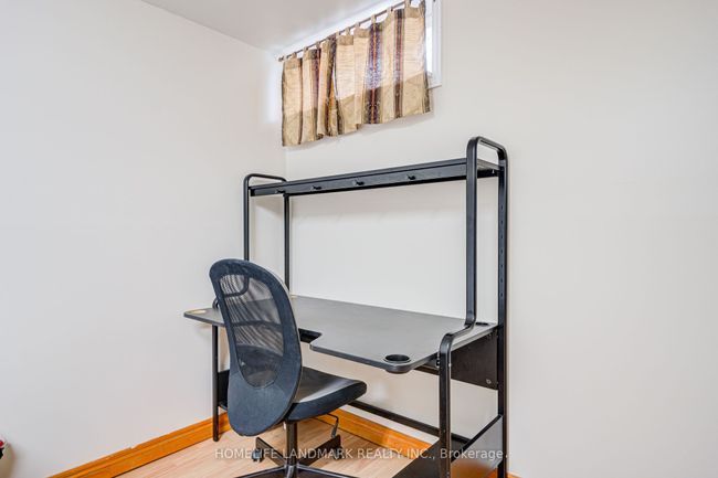 2 - 401 Keats Way, Condo with 5 bedrooms, 3 bathrooms and 1 parking in Waterloo ON | Image 41
