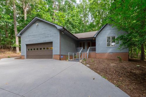 1702 Briery Rd, Farmville, VA, 23901-2556 | Card Image