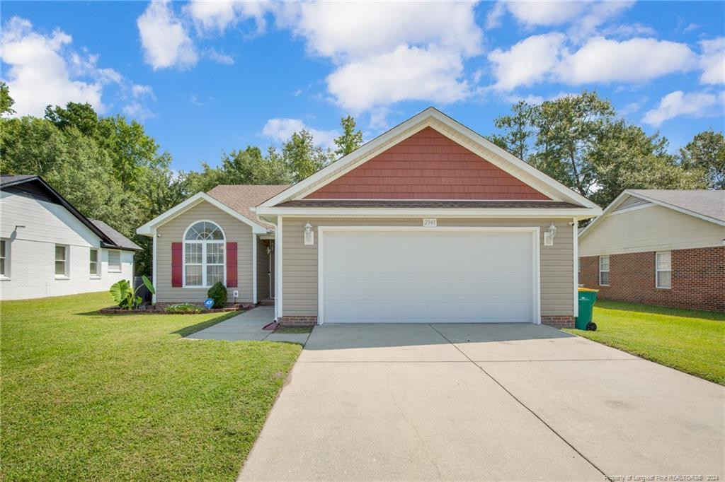 Loon Dr, Fayetteville, NC 28306