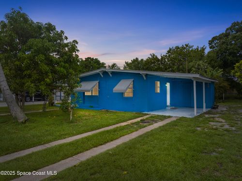 2107 Golfview Ct, Fort Pierce, FL, 34950-5438 | Card Image