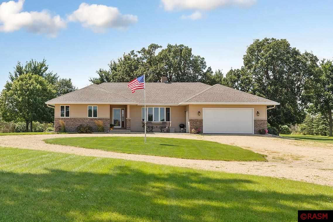 499th Ave, Lake Crystal, MN 56055