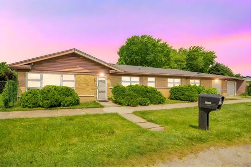 4100 W 137th St, Robbins, IL, 60472-1406 | Card Image