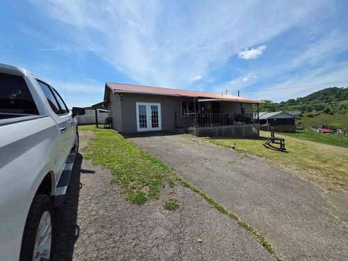 12 Poplar St, Honaker, VA, 24260 | Card Image