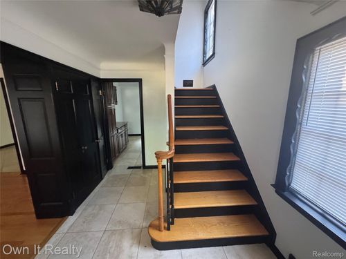 517 S Melborn St, Dearborn, MI, 48124-1654 | Card Image