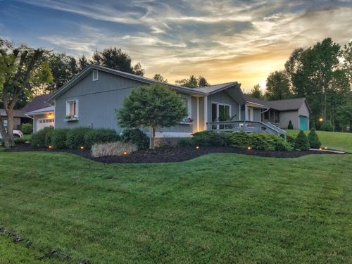 1137 Apple Valley Dr, Howard, OH, 43028-9012 | Card Image