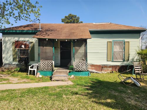408 E Main St, Wolfe City, TX, 75496-3045 | Card Image