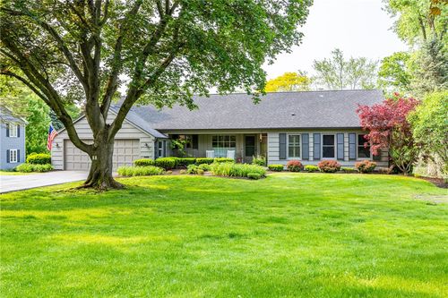 39 N Country Club Dr, Rochester, NY, 14618-3723 | Card Image