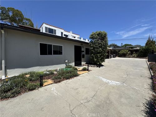 2024 Dawson Avenue, Signal Hill, CA, 90755 | Card Image