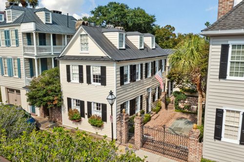 32 Church St, Charleston, SC, 29401-2742 | Card Image