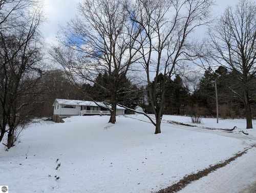 7105 110th Avenue, Elwell, MI, 48832 | Card Image