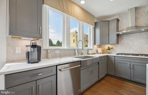 19673 Peach Flower Ter, ASHBURN, VA, 20147 | Card Image