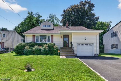 1004 Park Ln, Plainfield, NJ, 07062-2031 | Card Image