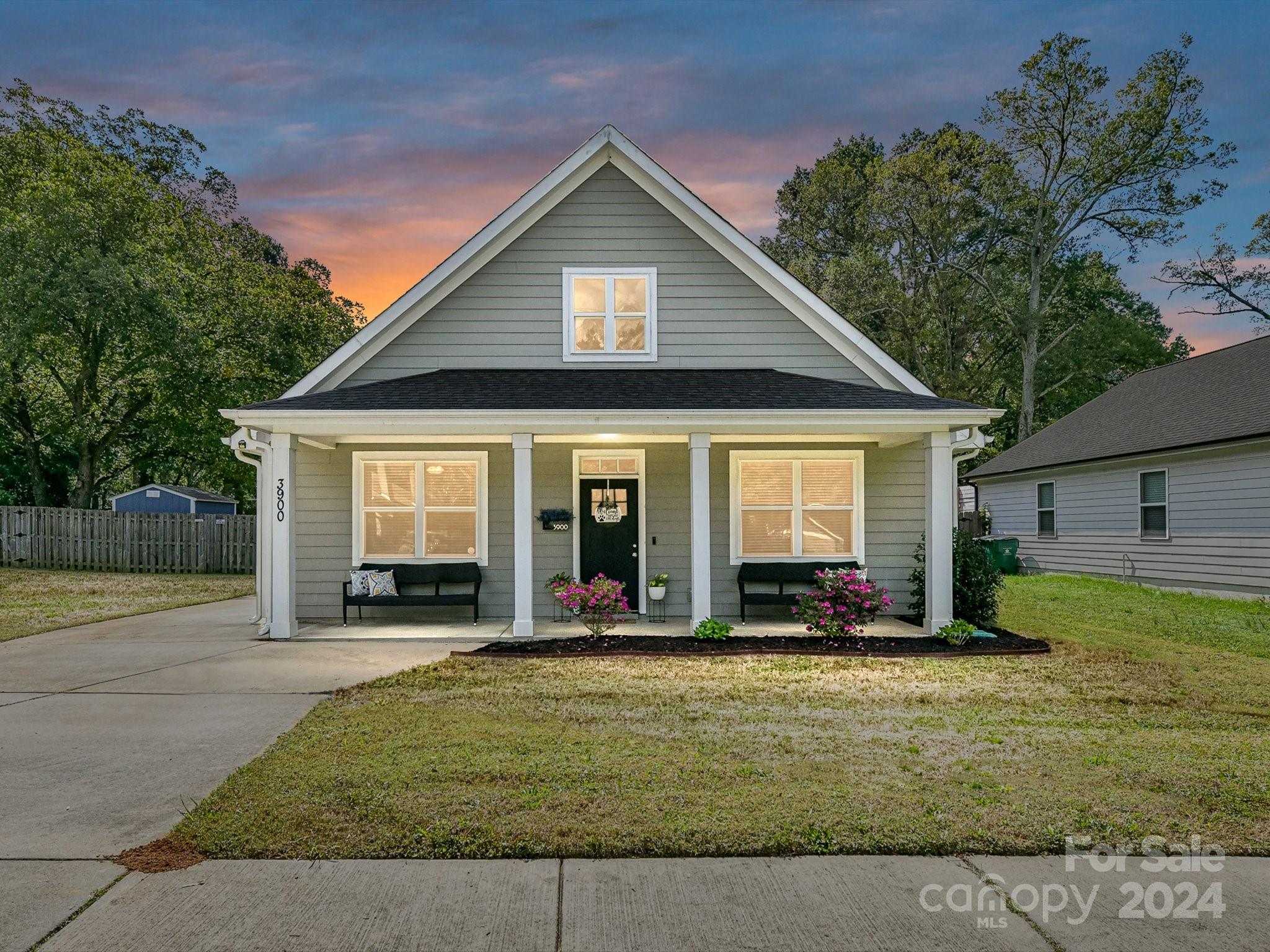 Mcarthur Ave, Charlotte, NC 28206