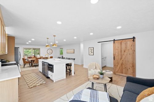 1644 E Pebble Beach Cir, Sandy, UT, 84092-5841 | Card Image