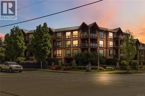 104-4529 W Saanich Rd, Victoria, BC, V8Z3G3 | Card Image