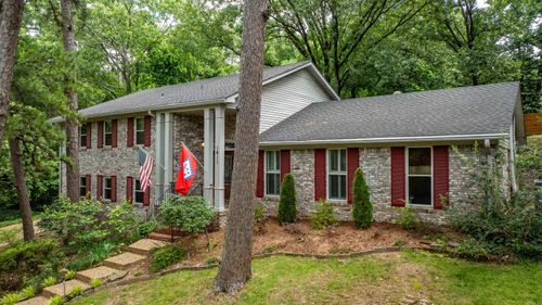 1611 Alberta Dr, Little Rock, AR, 72227-5804 | Card Image