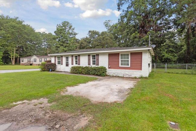 289 4 Th Ave, House other with 3 bedrooms, 2 bathrooms and null parking in Guyton GA | Image 4