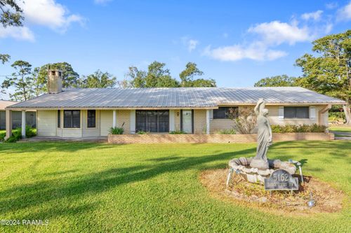 5162 Bridge Street Hwy, Saint Martinville, LA, 70582-6201 | Card Image