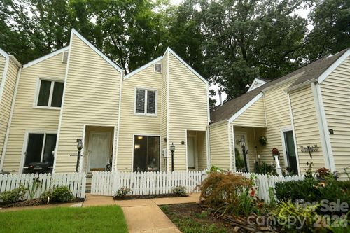413 Eastwood Dr, Salisbury, NC, 28146-7062 | Card Image