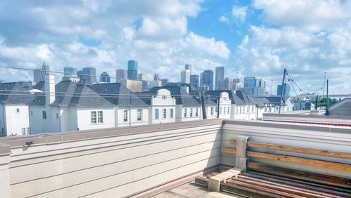 2325 Hutchins St, Houston, TX, 77004-1301 | Card Image